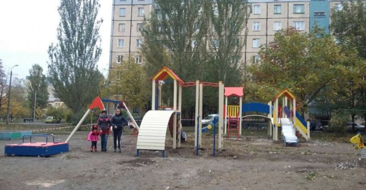 В микрорайоне Восточный в Кривом Роге построят новую детскую площадку (ФОТО)