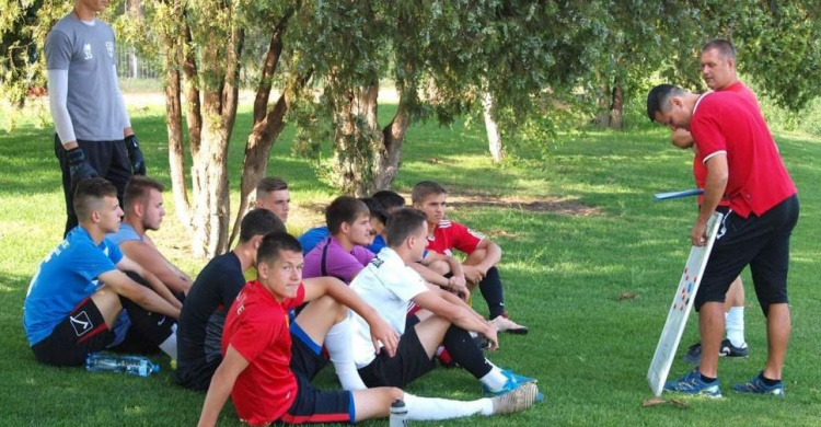 Команда футболистов из Кривого Рога планирует участвовать в чемпионате Украины
