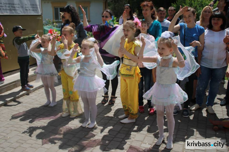 В Кривом Роге прошел фестиваль «Країна дитинства» (ФОТО)