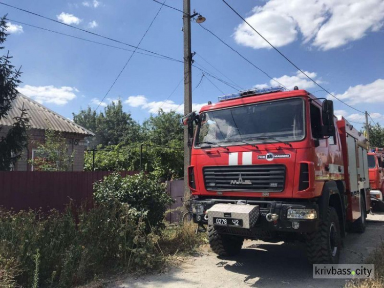 На пожаре в частном доме пострадала 89-летняя жительница Долгинцевского района