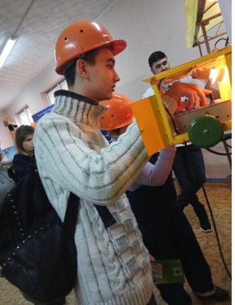 В Терновском районе Кривого Рога провели квестовую программу для школьников "Компас профессий" (ФОТО)