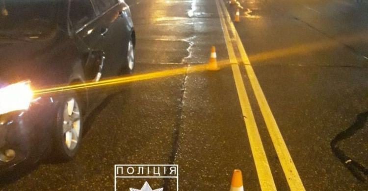 В Кривом Роге на 95-ом квартале водитель иномарки сбил пешехода