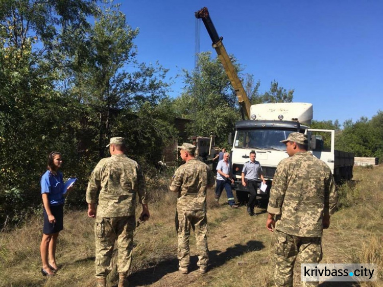 Активисты Кривого Рога поймали на "гарячем" расхитителей имущества 17-й танковой бригады (ФОТО)
