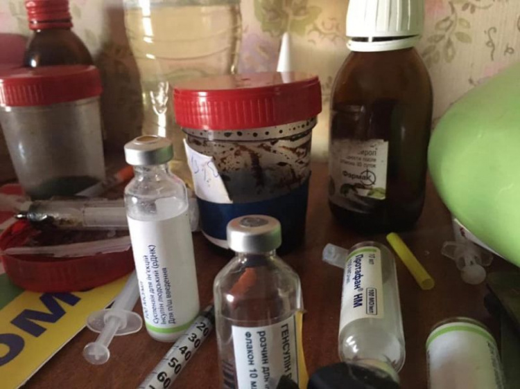 Урожайные сутки: в Кривом Роге патрульные изъяли более 1 тысячи пакетиков с наркотиками