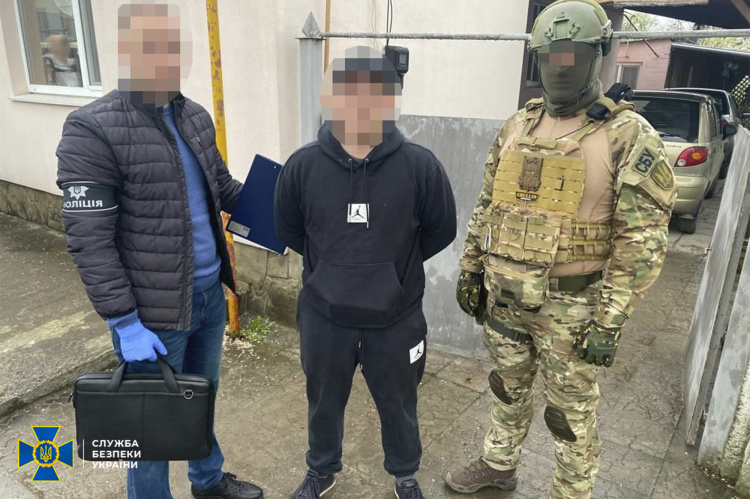 СБУ ліквідувала злочинну групу, яка тероризувала жителів Дніпропетровщини: деталі від правоохоронців
