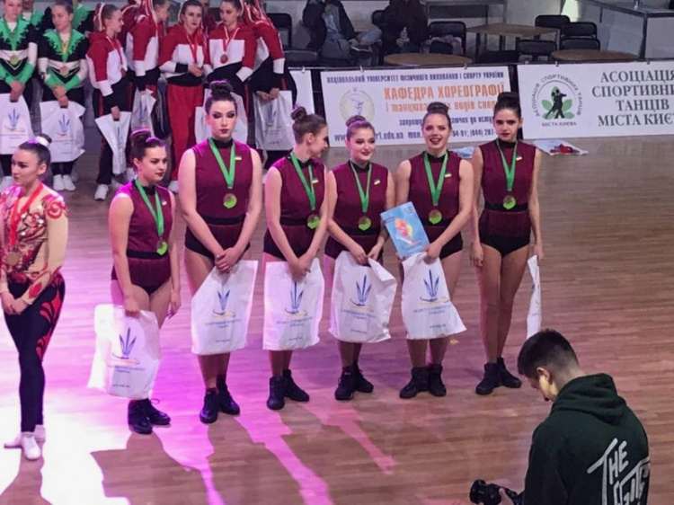 Студентки из Кривого Рога стали призерами Чемпионата Украины по аэробике