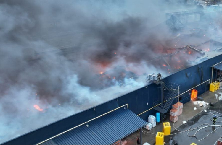 У Нікополі росіяни зруйнували будівельний супермаркет «Епіцентр» - коментар адміністрації магазину (фото)