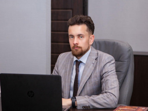 Адвокат PRO зміни до Кодексу законів про працю України
