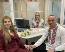 Які документи необхідно міняти після одруження, фото Центр "Віза"