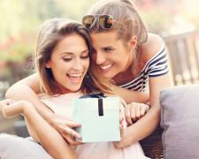 Добірка подарунків, що завжди вдалi - фото з відкритих джерел