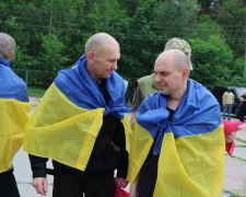 З російського полону до рідних домівок: серед звільнених пʼятеро мешканців Дніпропетровщини