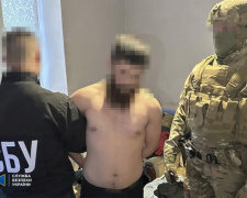 Тримали у підвалі та катували: правоохоронці Дніпропетровщини затримали рекетирів, які «обклали даниною» підприємців