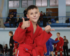 Сила, характер і перемога: криворіжці лідирують на обласному чемпіонаті з самбо