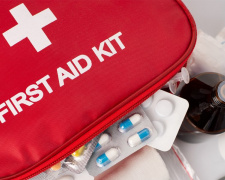 Аптечка у машину, фото з відкритих джерел 