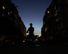 Як не зіпсувати техніку під час вимкнень світла - фото з відкритих джерел