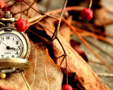 Коли Україна переходить на зимовий час 2025 року - фото з відкритих джерел