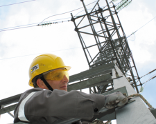 Енергетики ДТЕК Дніпровські електромережі відновили світло у шести населених пунктах регіону, що постраждали від обстрілів