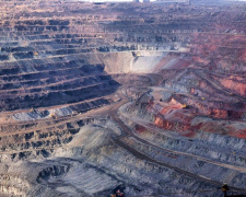 Промисловість критично важлива для майбутнього України: економіка — в одному з найважчих періодів війни, — Reuters