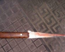 На Днепропетровщине мужчина с ножом напал на собственную мать (фото)