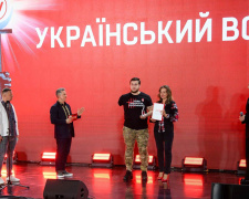 Захисник Маріуполя став №1 у списку NV: Метінвест підтримав нагородження 100 видатних українців