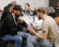 Оборонці Маріуполя стають наставниками: у Львові запускають першу групу інструкторів першого контакту