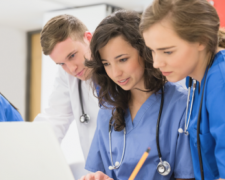 Виплати молодим медикам, фото з відкритих джерел 