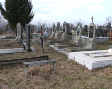 Коли Гробки у 2026 році: що потрібно знати про Радоницю - фото з відкритих джерел