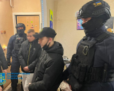 Затримання кіберзлочинців, фото Дніпропетровської обласної прокуратури 