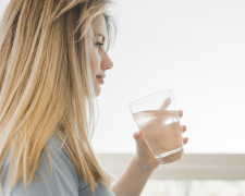 Що дає перший ковток води натщесерце - фото з відкритих джерел