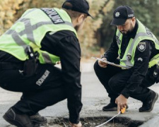 ями на дорогах, фото з відкритих джерел