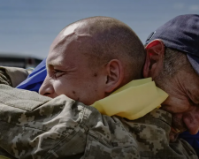 Після повернення з полону: що гарантує держава звільненим українським захисникам та захисницям