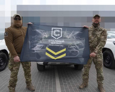 Група Метінвест передала 1-му батальйону 12-ої бригади "Азов" НГУ техніку на 12 мільйонів гривень