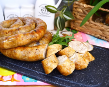 Домашня ковбаса, яка вдається завжди: бюджетний рецепт - фото скріншот з відео