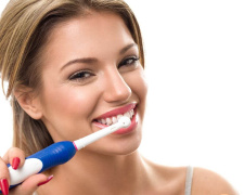 Секрет чистих зубів: без води, під кутом і з фтором - фото з відкритих джерел