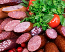 Навіщо ковбасу ріжуть по діагоналі - фото з відкритих джерел