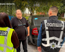 Обіцяли зняти з розшуку та оформити інвалідність: На Дніпропетровщині викрили схему з медичними документами для військових