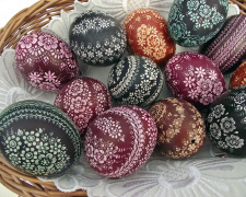 Фарбовані яйця на Великдень - фото з відкритих джерел