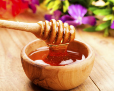 Як вибрати справжній мед - фото з відкритих джерел