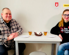 Після звільнення з полону лікар з «Азовсталі» Олександр Решитко отримав квартиру від «Серця Азовсталі»