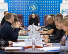 У Кривому Розі школа довірила тендер жінці без досвіду: найдивніші закуплі області