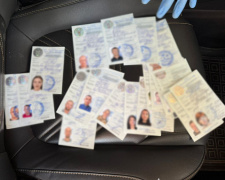 Шахрайство на іспитах: на Дніпропетровщині викрили схему з видачею прав