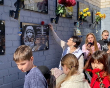 Вшанували памʼять загиблих випускників, фото виконкому Покровської райради