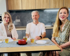 Герой Маріуполя Олег Клочківський отримав власну домівку: програма «Серце Азовсталі» допомагає почати нове життя