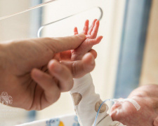 Потрійне диво: на Дніпропетровщині одночасно народилися дві трійні