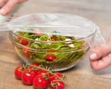 Харчова плівка: коли вона шкодить більше, ніж допомагає - фото з відкритих джерел