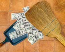 Як не вимести здоров’я та любов з дому - фото з відкритих джерел