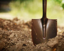 Щоб земля не прилипала - фото з відкритих джерел