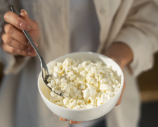 Чим корисний кисломолочний сир - фото з відкритих джерел