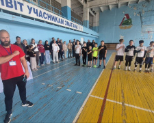 Заради тих, хто тримає фронт: у Кривому Розі провели благодійний футбольний турнір