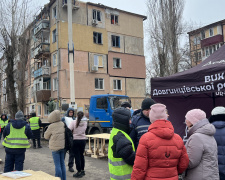 Без даху над головою залишилися криворіжці: у місті ліквідовують наслідки обстрілу 26 лютого